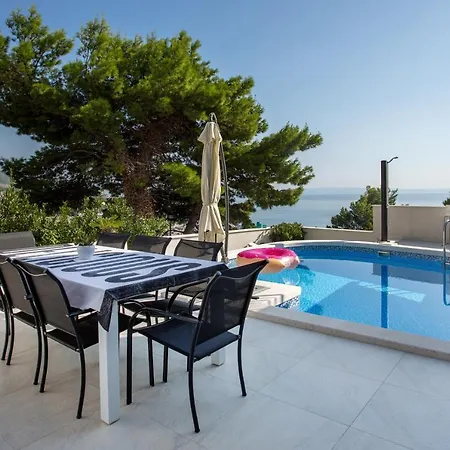 Rogac Villa *