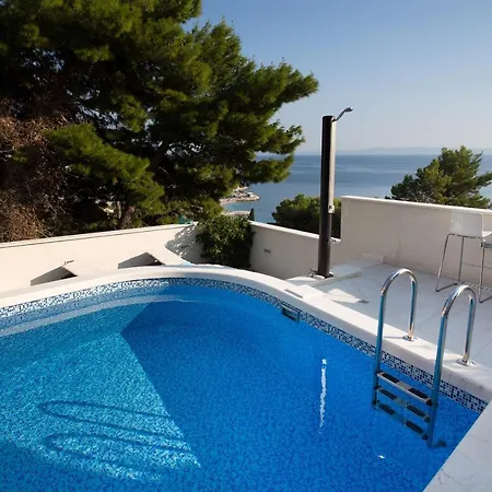 Rogac Villa *